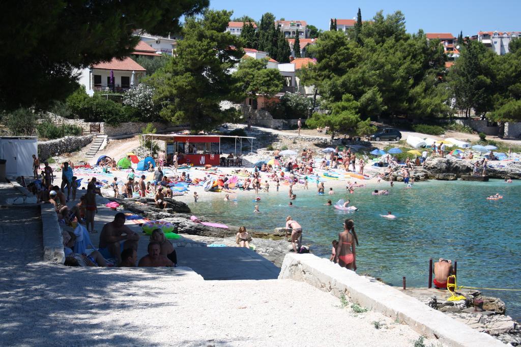 Apartments Šuker Trogir Eksteriør bilde