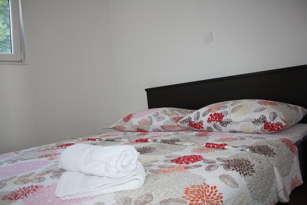 Apartments Šuker Trogir Eksteriør bilde