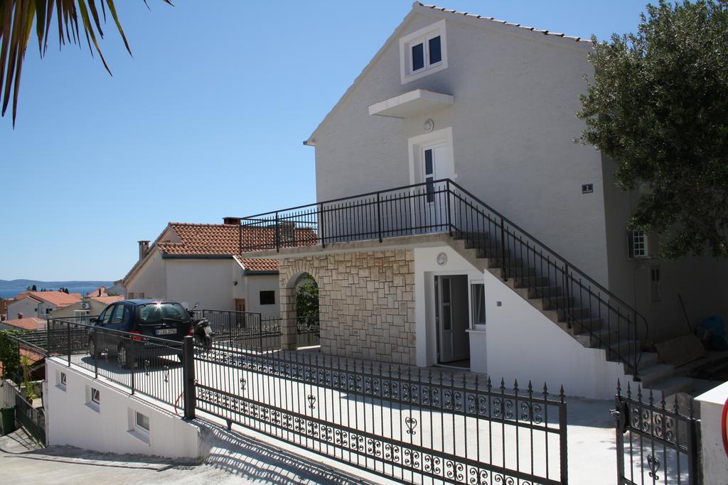 Apartments Šuker Trogir Eksteriør bilde