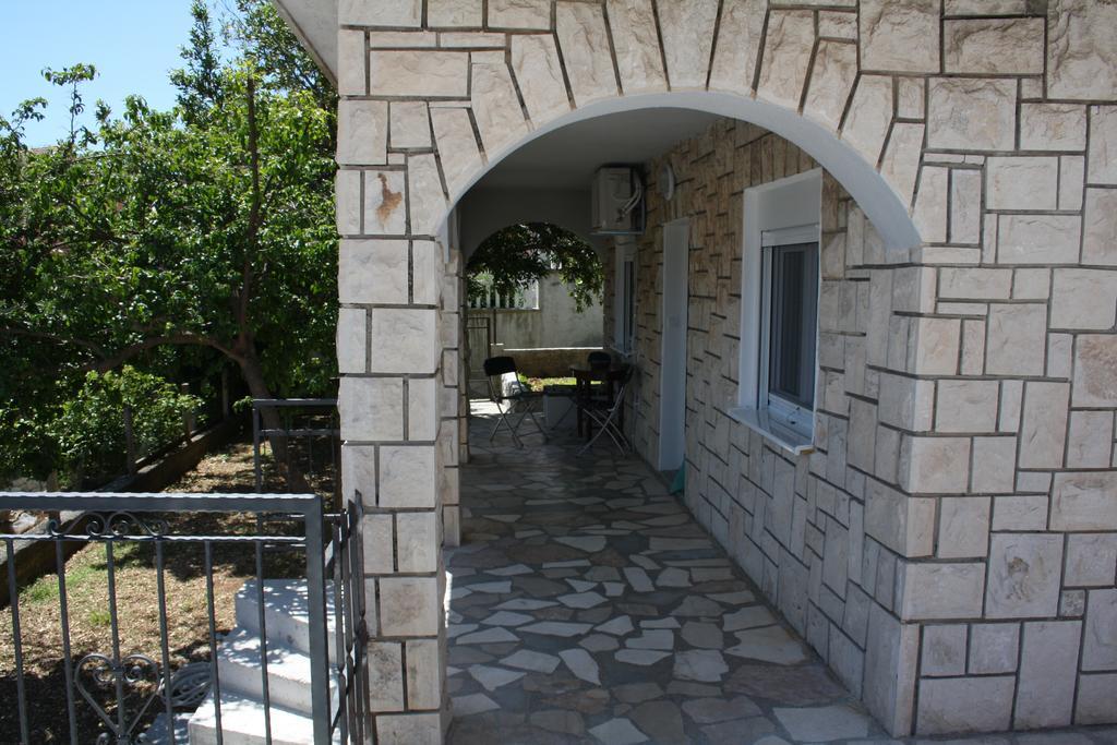 Apartments Šuker Trogir Eksteriør bilde