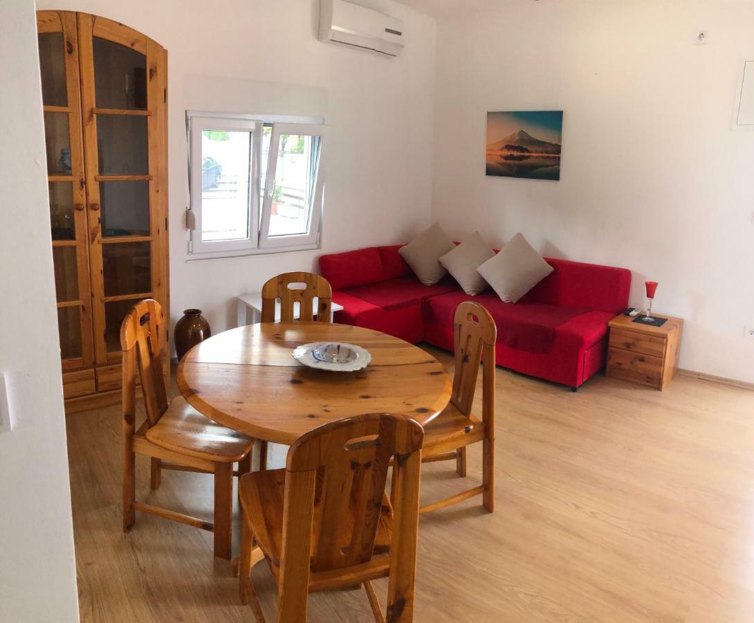 Apartments Šuker Trogir Eksteriør bilde